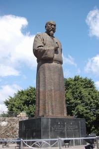 （图）林则徐雕塑